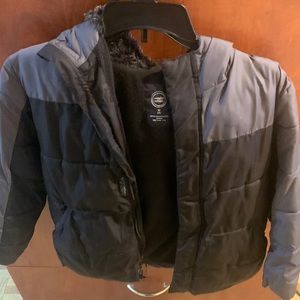 Boys winter jacket size medium. Good condition